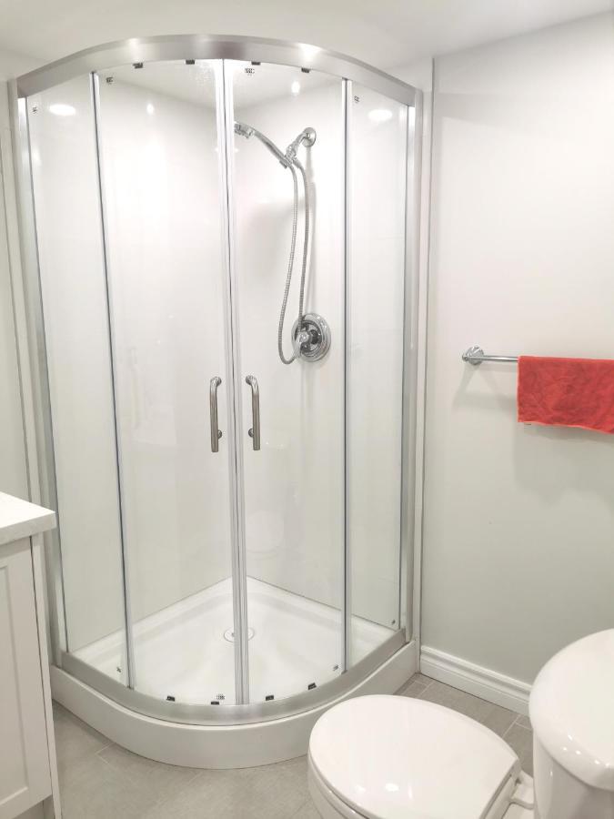 Perfect Location Comfort Private House Lower Level 2 Bedroom Unit Миссиссага Экстерьер фото